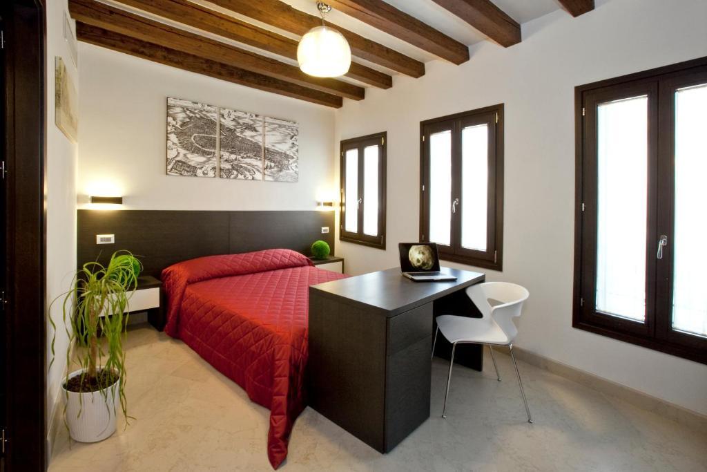 Margherita House Venice Room photo